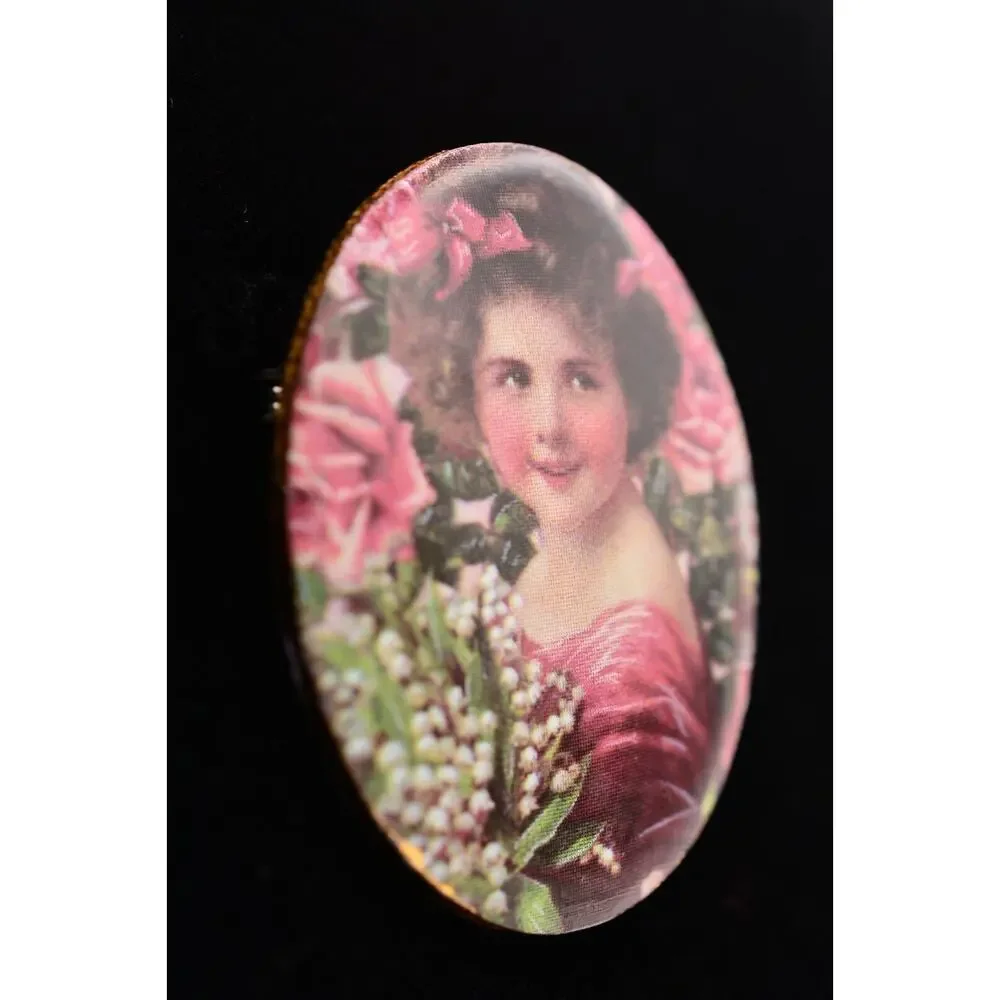 Vintage Porcelain Pin Brooch Girl Picture Screen Print Oldie Colorful 90s BinAT
